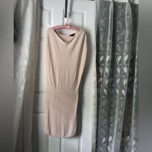 Banana Republic rib sweater dress, size medium - Picture 3 of 9